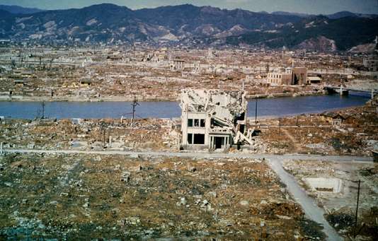 Hiroshima bombardée.jpg
